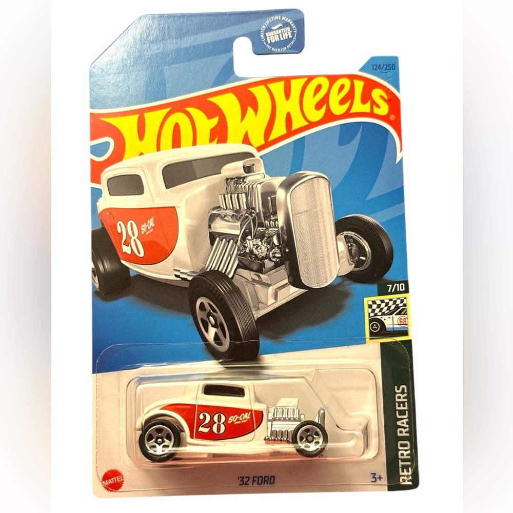 NWT Hot Wheels '32 Ford Retro Racer